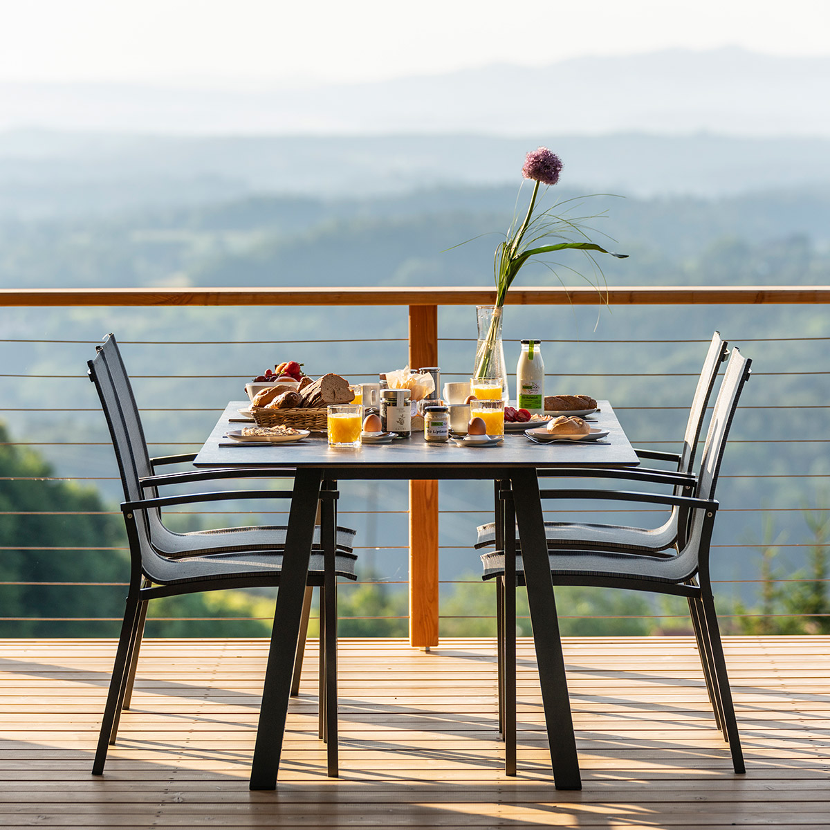 Domizil Vochera-Ferienhaus-Österreich-Frühstück-Ausblick