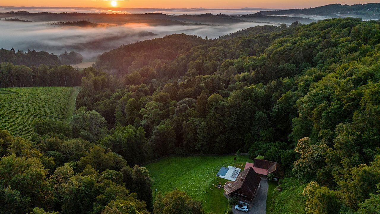 vinothek-petzles-chalet-südsteiermark-alleinlage-privat